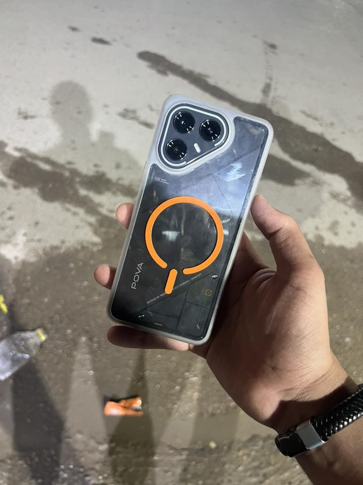 جهاز تكنو povo 7 ألترا جهاز صارله يومين من مأخذه جديد بعده ضمانه سنه ذاكره 256 /8   بوبجي 90 فريم غراض كامله شاحنه ول كفر 

للتواصل /*********** مكاني بغداد العامريه السعر 325
