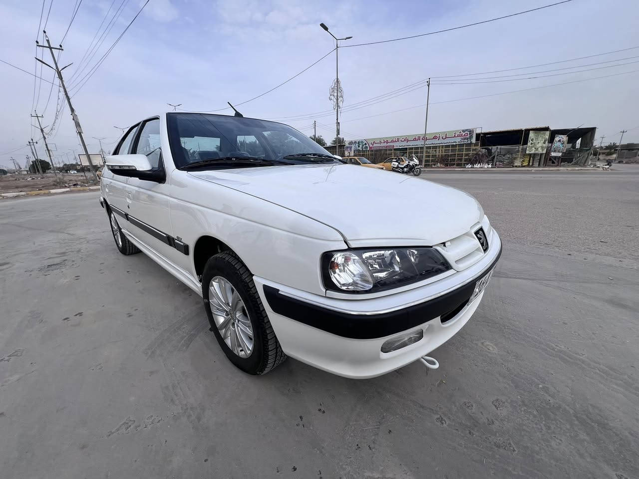 بارص 2025 مكفوله سونارها موجود ماشيه 9700 السياره كلش نضيفه زيرو مواصفاتها معروفه كشنات كهرباء تحكم ستيرن شاشه حساسات تبريد ثلج تدفئه محرك 1800 رقم قادسيه السياره حره كل نقص مابيها   للأستفسار واتساب أو الأتصال على الرقم  ***********
