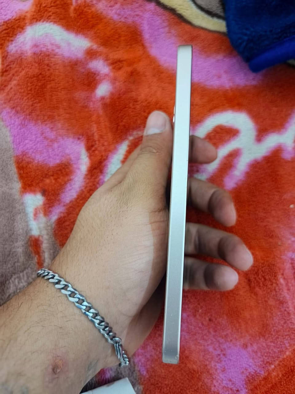 سلام عليكم بيع هونر 400 جهاز نضيف فقط فطر بضهر عنواني الاعظمية سعره 275 قفل


**إذا كنت صاحب هذا الإعلان وتريد حذفه لأي سبب، رجاءا أرسل رسالة إلى الدعم الفني**