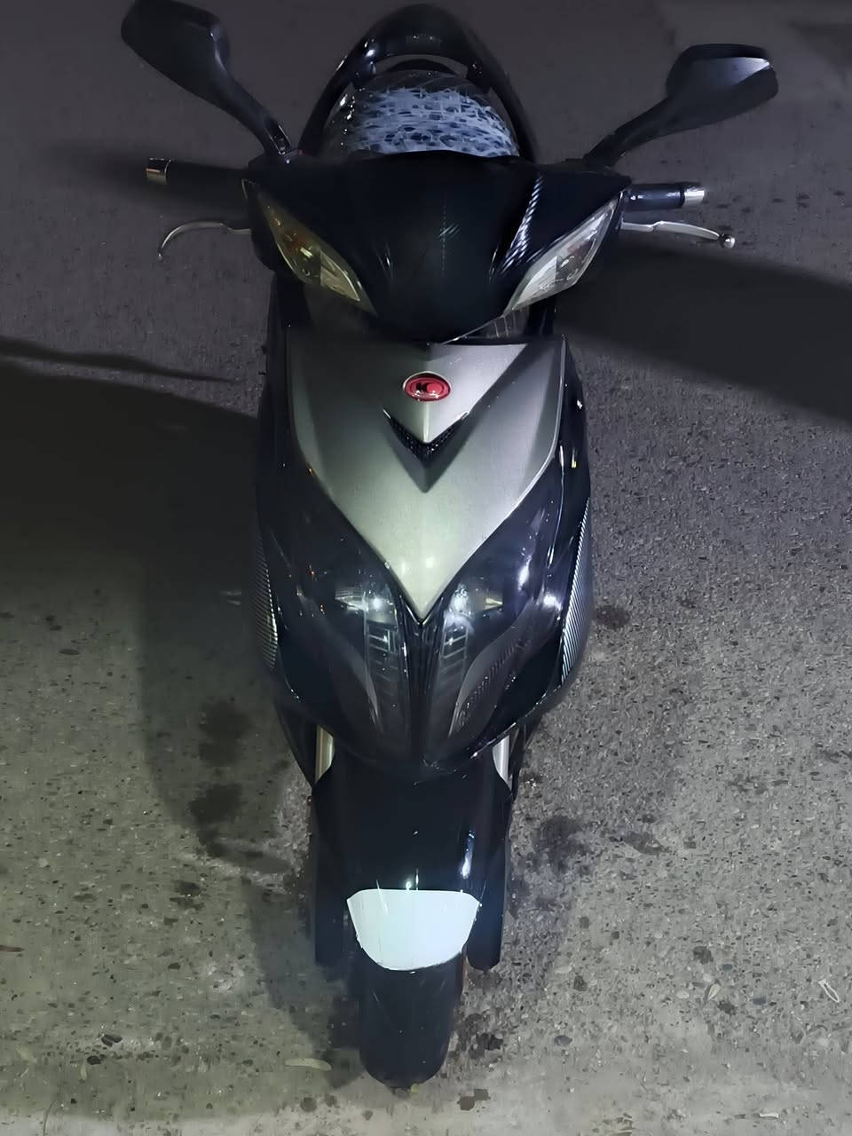 السلام عليكم دراجه رايسنك (Risenk) اوراقها والكمرك وكلشي وياها فقط رقم مابيها  حجم محرك (180c)  شرط عزم ومعدل تطلع تبريد ماء لاديتر نضام (نوزل) الدراجه نضافة 95٪ كلشي شغال مابيها اي نقص فقط بيها خيط تبخير بسيط ومايئثر تكدر تنزللها رنكات او تبقيها هيج لل استفسار رقمي ***********
