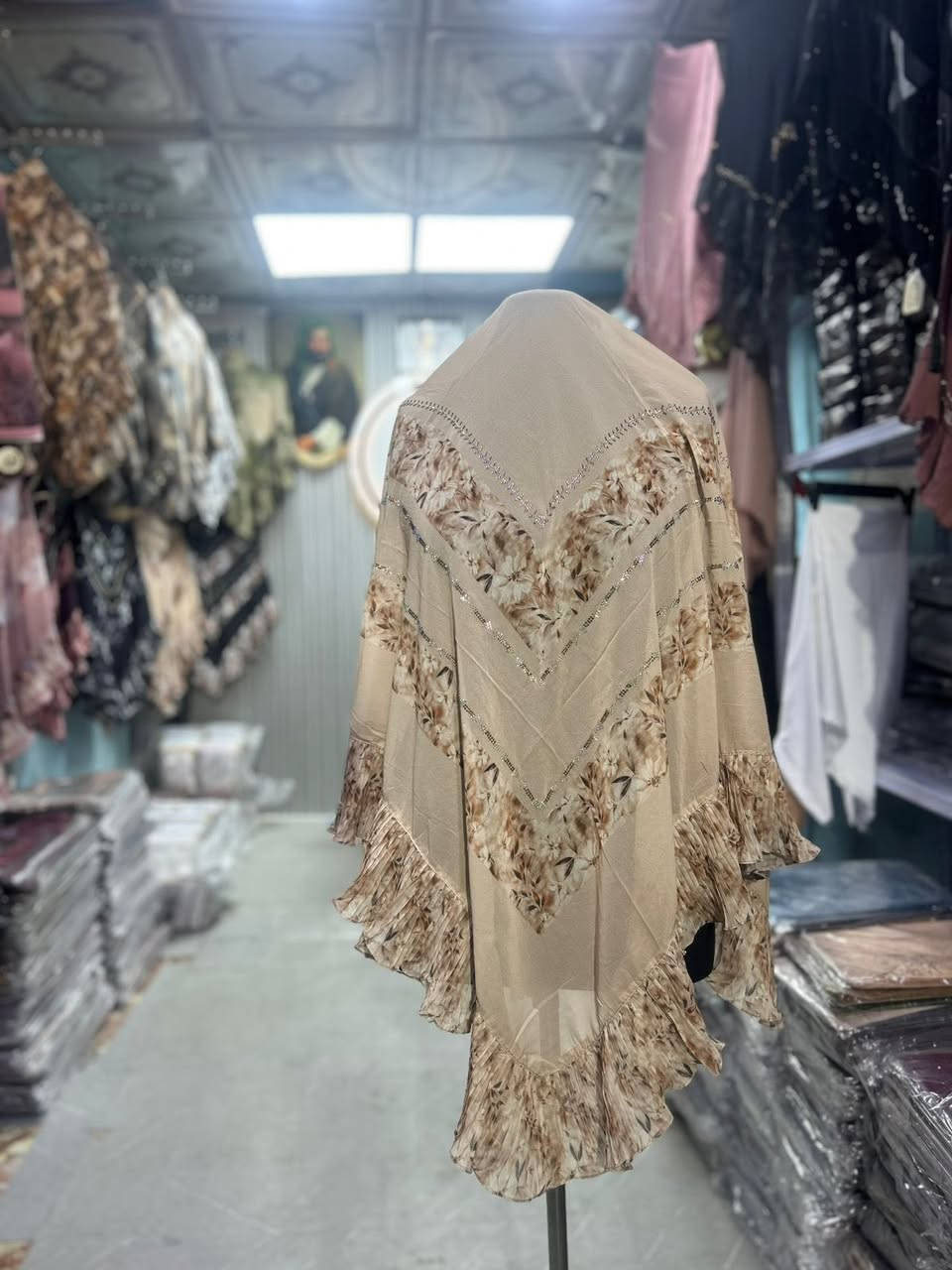 لقد وصلني اليوم
🎈العنوان مجمع التحرير مجمع الاميرات
مجاور صياغه ومجوهرات حسين 
البياتي 👉🏿👉🏾👉🏽
  ‏رقم ال WhatsApp ‭0770 758 7973‬
توصيل جميع محافظات العراق 🚕🚕🚕
