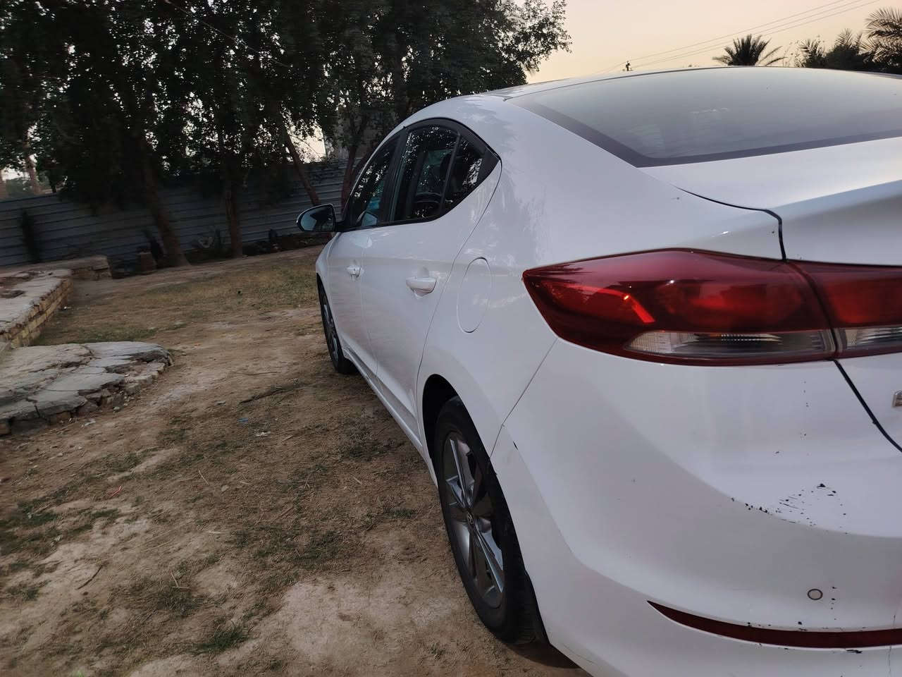 السلام عليكم سياره النتره موديل 17 خليجي كفاله عامه كير عادي  6 نمر  السياره جاهزه  من كهربائيات من حداديه من تبريد ما ناقصه شي السياره وبسمي والسنويه مجدده لغايه  ٢٠٢٩ مكان نجف المشخاب  السعر 145  ***********
