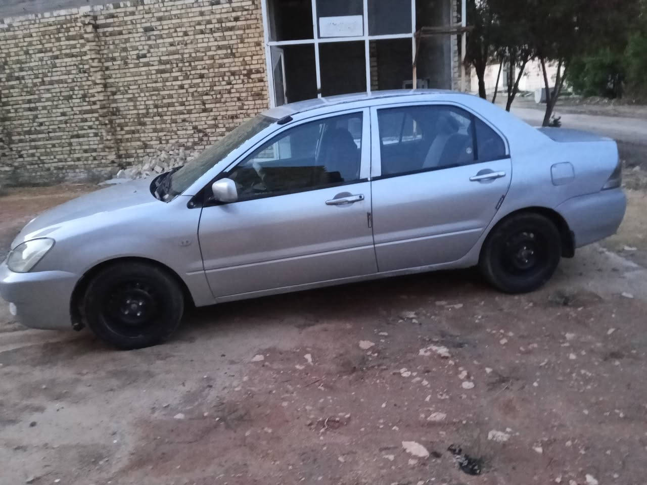 مستبوشي لانسر موديل 2005بسمي محرك حاويه صار اسبوع شاده كير ومحرك جدد تبريد كهربائيات سنتر لوك جاهزه تخم تاير حداديه نص صبغ عام مكانه نجف حيره ***********////***********السعر 55
