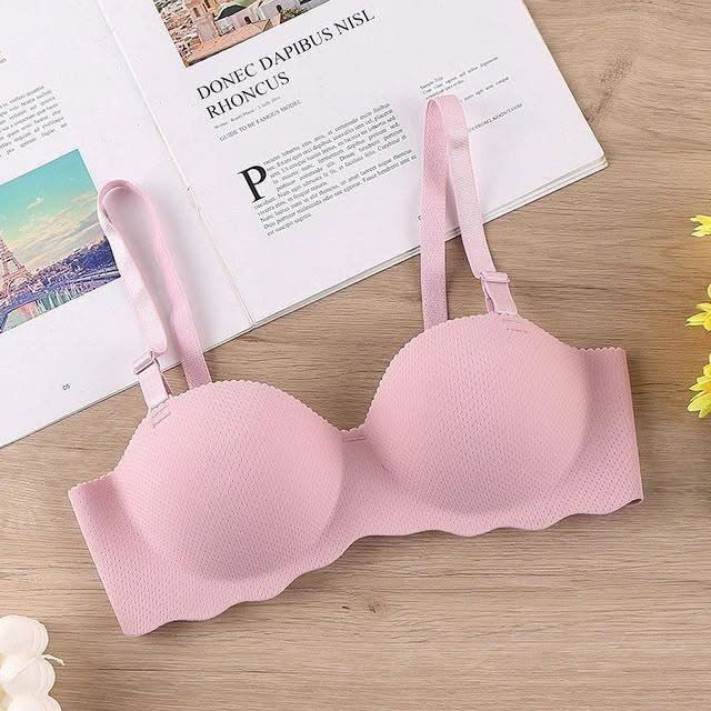 #جديدنا لاينتهي👙
حمالة صدر نسائي👙
درجة اولى…اسفنجة بدون عظم 
كوالتي عالي وخامة راقية✔️
✨ قطعه واحده  مسطح ماتبين تحت ملابس 
✨القماش تركي درجه اولى 💯🇹🇷
✨مريحه جدا بالبس 
✨حمالة الصدر غير مقصوصة بدون خياط 
✨وتسمح بمرور الهواء 

القياسات :- 32/34/38/39
5الوان متوفرة:-
(ماروني-بصلي-بيجي-وردي فاتح-اسود) 

السعر6 الاف
🚘 يوجد خدمة توصيل لجميع محافظات العراق ٤ الاف 🚘


**إذا كنت صاحب هذا الإعلان وتريد حذفه لأي سبب، رجاءا أرسل رسالة إلى الدعم الفني**