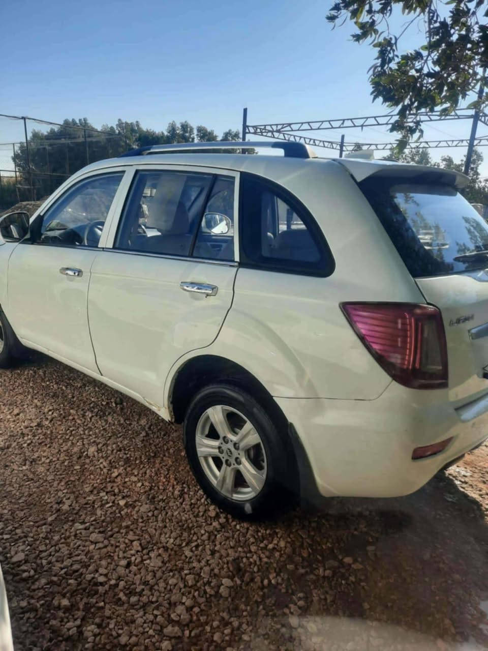 ليفان ١٣ رقم ذي قار محرك ١٨٠٠ 
گير عادي مالكها بالسماوة  السعر ٤٨ مكانها السماوة 
للتواصل الاتصال على الرقم 
***********
