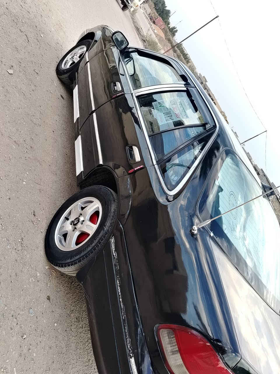 السلام عليكم فراشه موديل 96 سنويه لل 30محرك كير جدد صدر امامي خلفي جديد باتري جديد                      
السياره مصبوغه حزام للجماليه  سعر 35  وبيها مجال هاذا رقمي ***********

