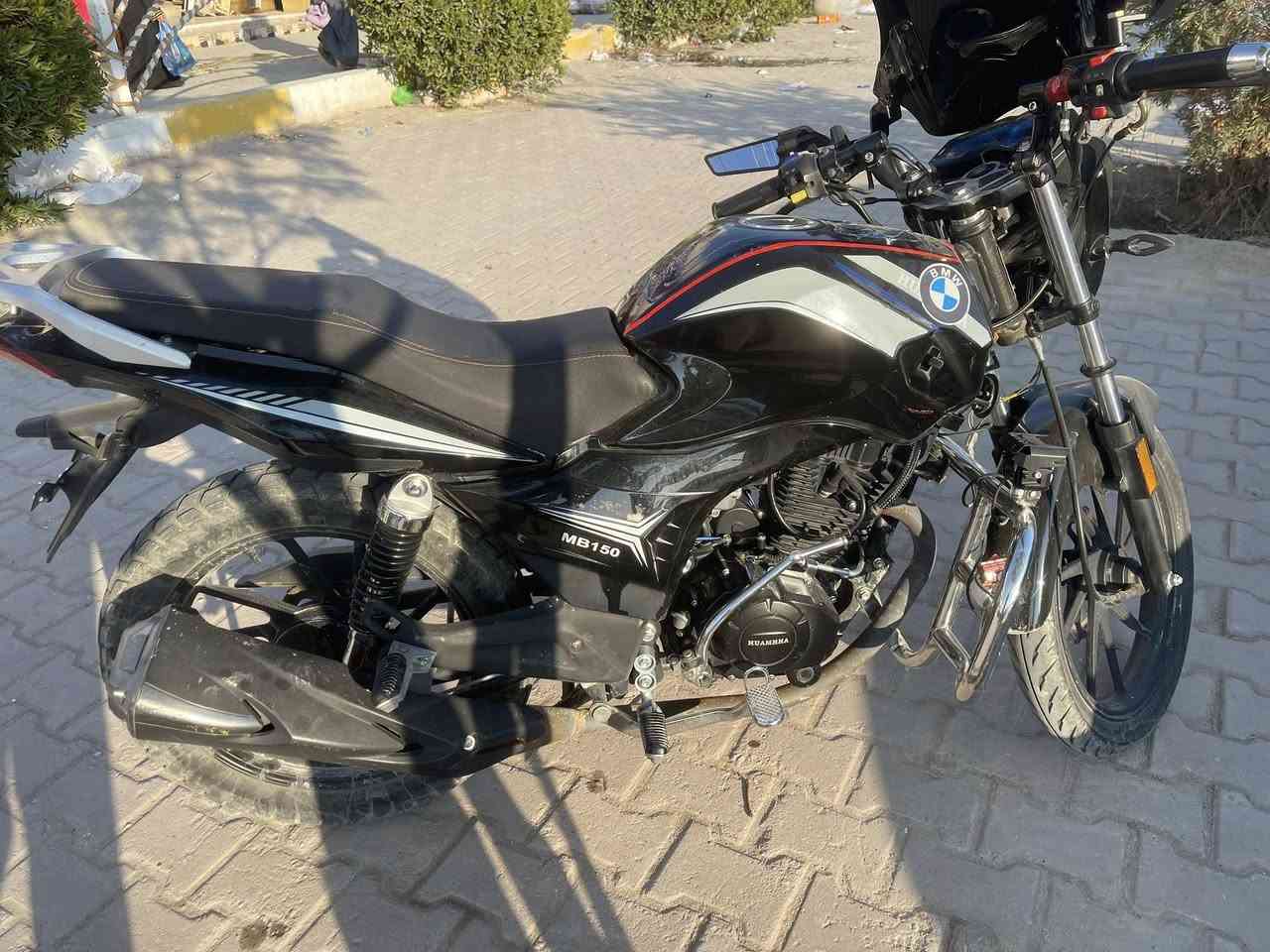 سلام عليكم دراجه هيوما موديل 2023
مكفوله من كلشي مكينه بعدها شركه
بيها اوراق وكامله مدفوع كمرك وبيها وصل
قبض  بس عليك ترقم شوفت عيونكم دراجه مكفوله من كلشي 
الاستفسار اتصال ع رقم ***********
