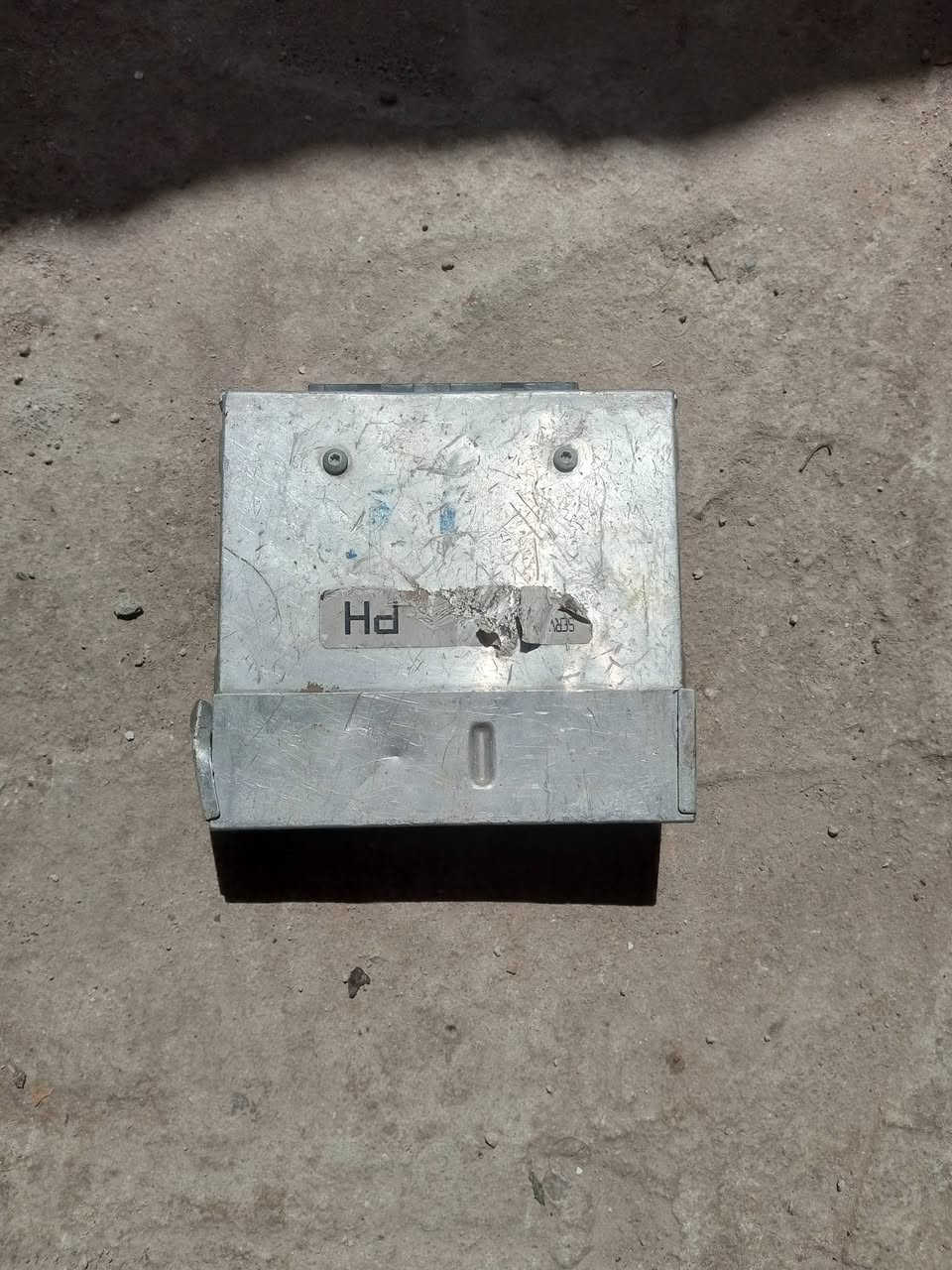 سلام عليكم غراض اوبل فيكترا 1600 للبيع كله مال حاويه شرط شغال السعر 150 مكان نجف  مشخاب ***********
