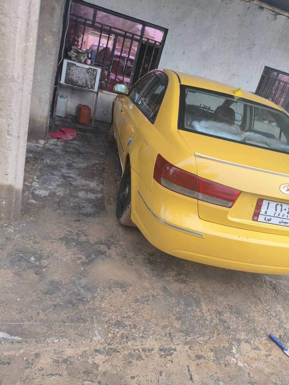 سلام عليكم سوناتا للبيع تاكسي الخليج موديل 2009 رقم ميسان الماني سياره خير من الله مكفولة  مع ما عدا طخه بلجاملق الخلفي ماكينه وكير خير من الله صدر امامي وخلفي مكفول تبريد تدفئه السعر 85 الشراي يتصل على رقم فقط مكلف في النشر ***********((***********
