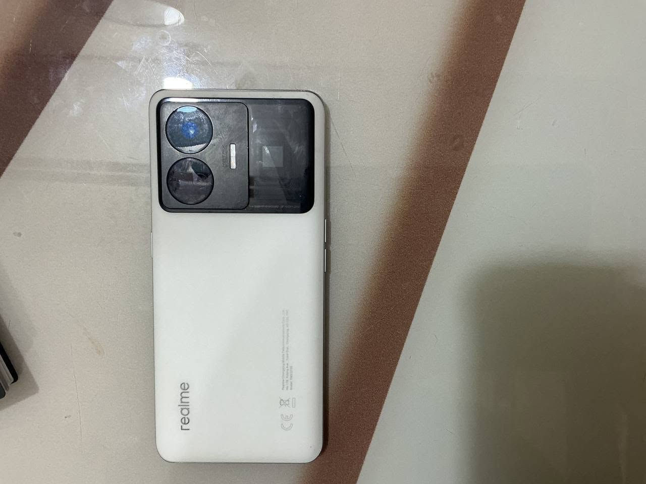 تليفون ريلمي جيتي3 realme gt3 سعر 570 الف وبيه مجال بسيط المكان كربلاء معملجي طريق الحر

مواصفاته: 
لون ابيض
شاشة اموليد 144 هرتز
مساحة تخزين 1 تيرا يعني الف غيغا
الرام 16+12 يعني 28
معالج سناب دراقون 8gen1+
الكاميرا الخلفية 50+8 ميغا بكسل
كاميرا امامية 16 ميغابكسل
الكاميرا بيها مجهر دقيق
بطارية 4600 
بدون كارتونة 
الشاحنة 240 واط لكن بيه مشكلة بمكان المنفذ
التلفون ممتاز من ناحية الالعاب ومعالجه قوي وشكله احلى بهواي من التصميم
يشغل ببجي 90 فريم ثابتة
سعره : 570 بيه مجال بسيط للشراي
موقعي كربلاء معملجي طريق الحر 
رقم واتس ***********
