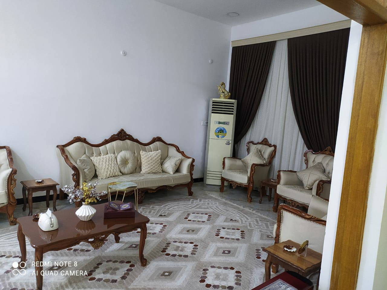 بيت للبيع 550/م خلف حسينية باب الحواج
الواجهه 14/م

البناء 318

استقبال 6×5

صاله 7×5

غرف نوم عدد4

مطبخ 6×5

صحيات خارجة وداخلية 

حديقه بمساحة 200مع الكراج 

الاستفسار ***********

***********

او مراجعة مكتبنا الكائن الديوانيه الجزائر شارع المطاعم قرب صيدلية عالم الدواء اذا ارت بيع عقار او شراء او بناء او ترميم ما عليك فقط مراسلتنا

 المطور العقاري
