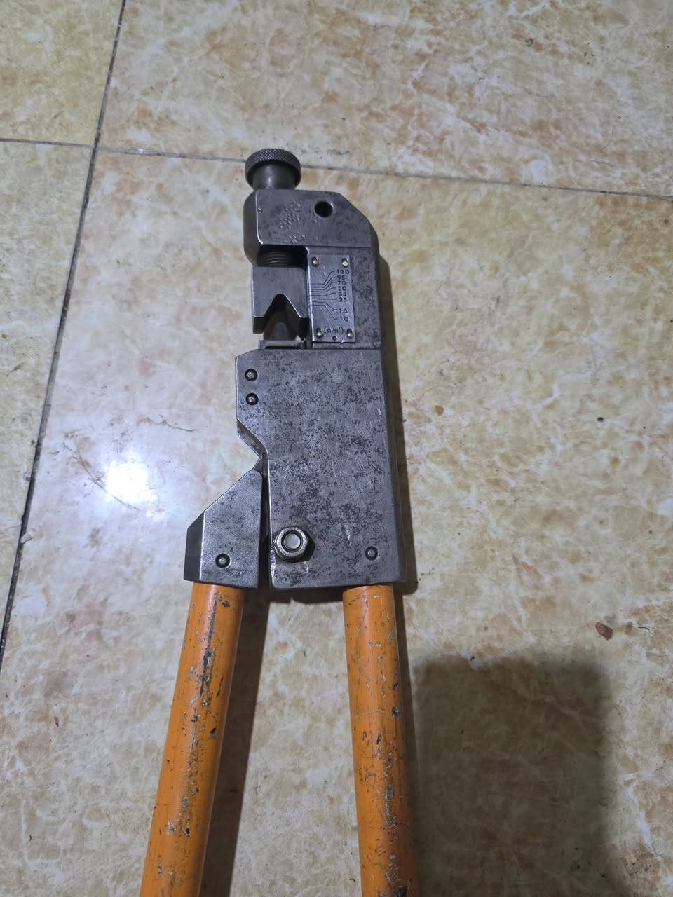 مكص كيبل وكابسة ترامل اصليات سعرهن ثنينهن ب150 نهايتهن مكاني بصره حي المهندسين


**إذا كنت صاحب هذا الإعلان وتريد حذفه لأي سبب، رجاءا أرسل رسالة إلى الدعم الفني**