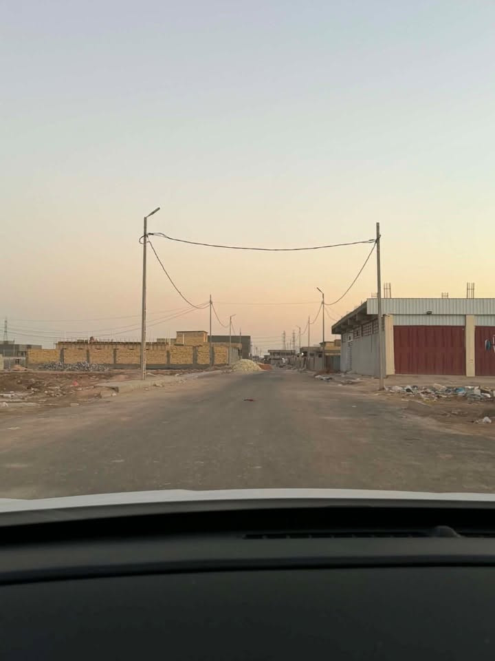 السلام عليكم 
قطعة ارض للبيع  مساحة 200 متر سند 25
الموقع// حي الجامعة مجاور فرع بوابة مجمع حيدر حجي هندي 
مكانها كلش قريب ومرتب ومبلط و بيها رقم ومعامله تطويب كامله في البلديه 
السعر 38 وبيها مجال بسيط

 *********** للاستفسار 📞
