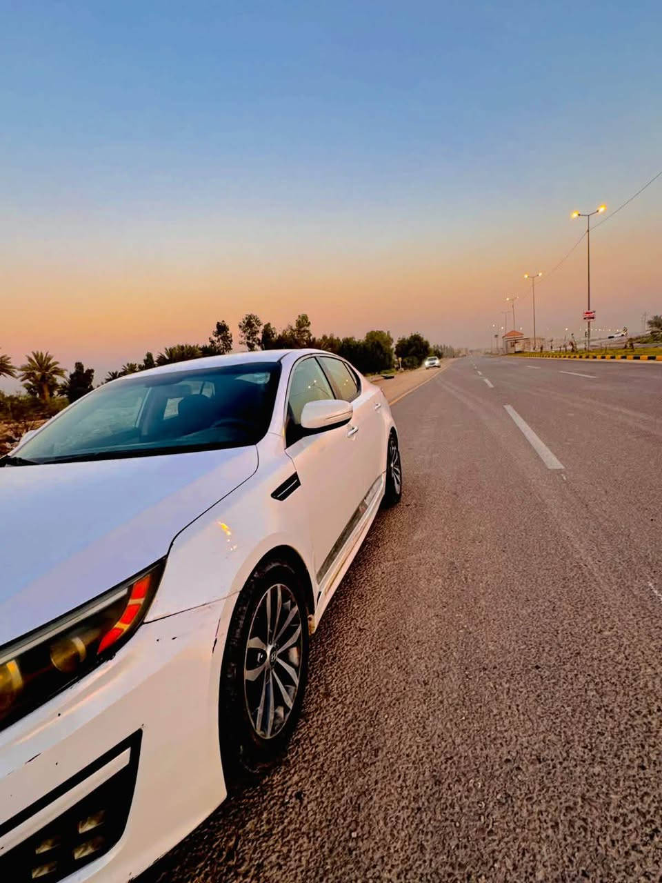 اوبتما
2015 
محرك 2400 دبل اكزور gdi
وارد امريكي بدون ضربه بيها فقط بارد بالجاملغ الايسر قليل
ماشيه 160 
رقم شمالي باسمي مكاني بالحله 
عارضها ب ٩٩  وبيها مجال بسيط 
الاستفسار
***********
