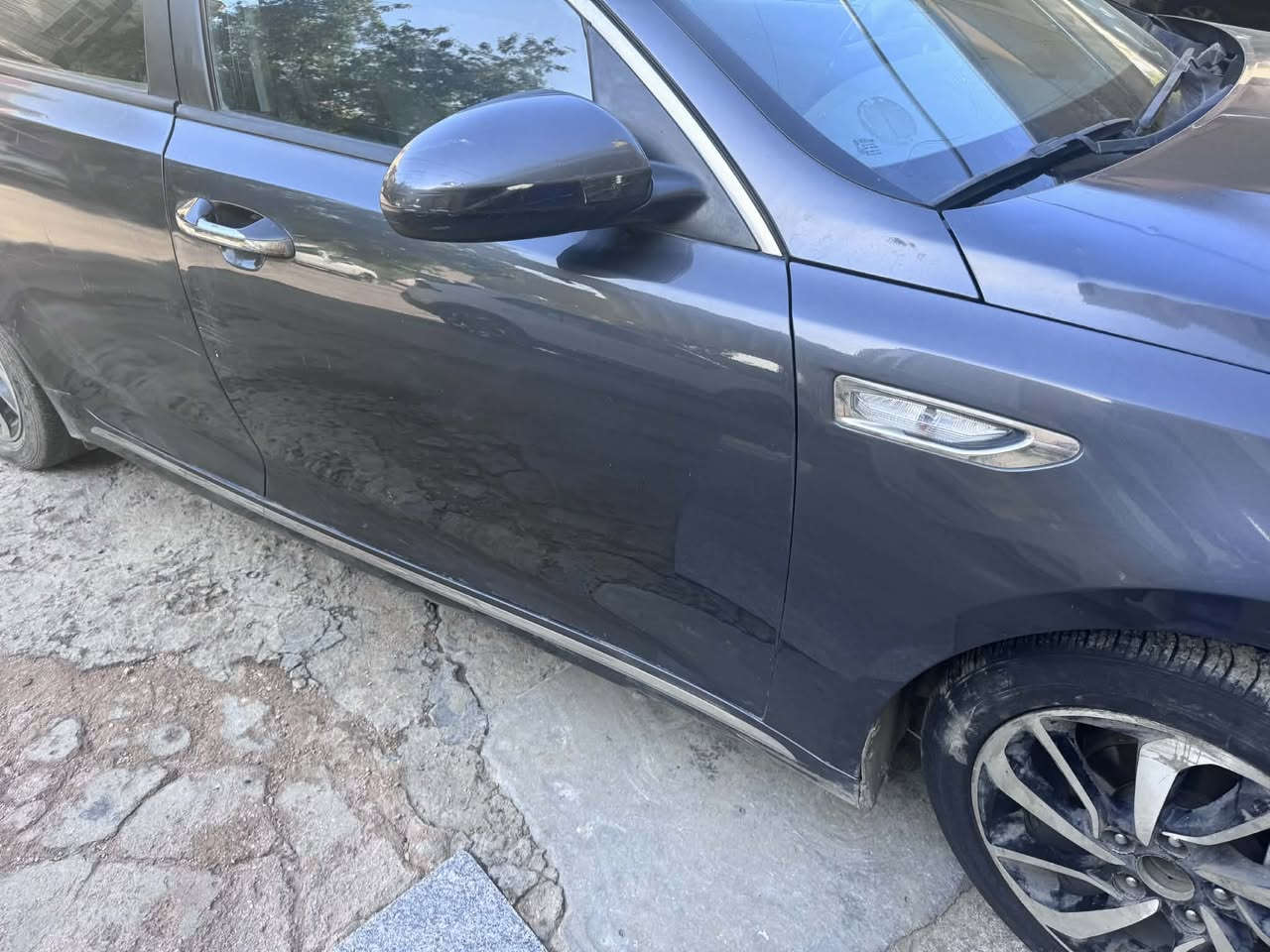 السلام عليكم اوبتما 2018 بغداد بيه الباب الخلفي مصبوغ والامامي مبدل وربع جاملغ السونار موجود بالصور قديم ومع الدعاميات اريد امراوس بعالية موديل جديد او بيع سعر 120 وبيه مجال التواصل واتساب *********** هذه رقم الواتساب
