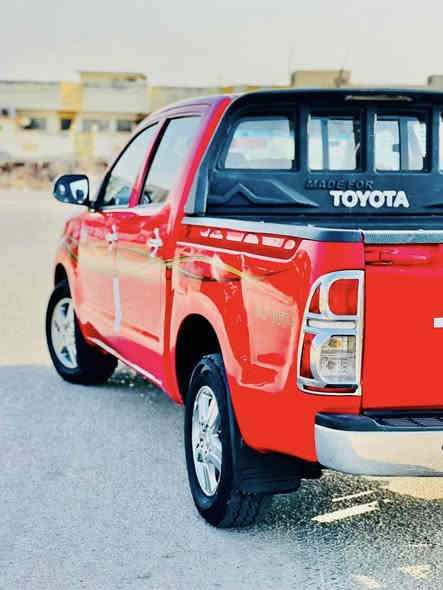 السلام عليكم تيوتا هايلوكس ناصيه 2015سياره جديده مكفوله بيه جاملغ اصلي مبدل بدون دواخل فتح وشد محرك مامفتوح كير اوتماتيك حداديه جديده تخم تاير جديد رقم بغداد دولي تحويل مباشر السعر 200 وبيه مجال للشراي استفسار اتصال 📞 
***********
***********
