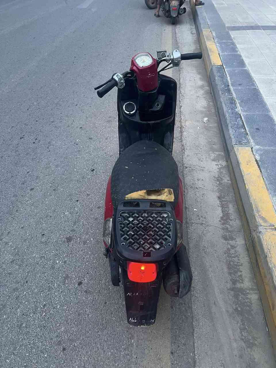 بوليس مكينه مكفوله الدراجه ماكو انعم منها خير من الله تخبل كهربايات كلها شغاله  نكره سلف المكينه اكفلها الك والكفر يردله تريبات وغسل لله شاهد فول ادراجه اتصل ودلل ***********
