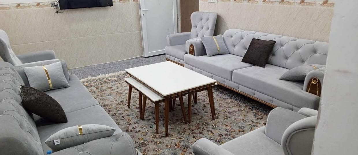 تاقمی ١٠نەفەری بۆ فرۆشتن
کەلار ژمارە تەلەفون***********
