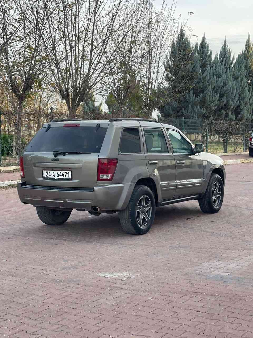 عربي / کوردی 
کورك : ***********
رقم تلفون : ***********
رقم بي واتساب : ***********
سعر : 78 ورقە و مجال بسیط 
عليهاغرامە :  200 $ دولار  غرامه  ينزل من سعر 
للبیع او مراوسە جیب لاریدو مودیل 2005محرك 6 سلندر حجم 3700 مرغوب تبرید شغال ثلج قطعتین شاشه اندرويد کیر اوتوماتیك صبغ عام جمالي بدون  دواخل وسیارە کیر و محرك  وتبرید  و صدر امامي و خلفي جدید غرفتها جدیدة و مرتبە و  حلوە  و جاهزە بدون عیب و کهربائیات شغال رقم و سنویە جدید وتحویل و وکالە  شرط  باسمي مكان السياره ... قظاء عقرة ... بین اربیل و دهوك ..... 
ــــــــــــــــــــــــــــــــــــــــــــــــــــــــــــــــــــــــــــــــــــــــــــــــــــــــــــــــــــــــــــــــــــــ
بو فروشتن و گورینەوە جیب‌ لاریدو مودیل 2005 مەکینە 6 پستنی حەجمی 3700 مەرغوب سەیارەکە کیر و مەکینە و تەبرید و کارەبایەتی هەموی بەشەرتە سەیارەکە توندو تولە  بوياغ عامە پێش و پشت کەبسە سەیارەکە  تەخمی پێش و پاش نوێیە دینار مەسروفی تێدا نیە بەشەرت سەیارەکە رەقم و سەنەوی   نوێیە بە ناوی خومە تەحویل و وەکالە  .... شوێن ... قەزای ئاکرێ .... اكر, نينوى
