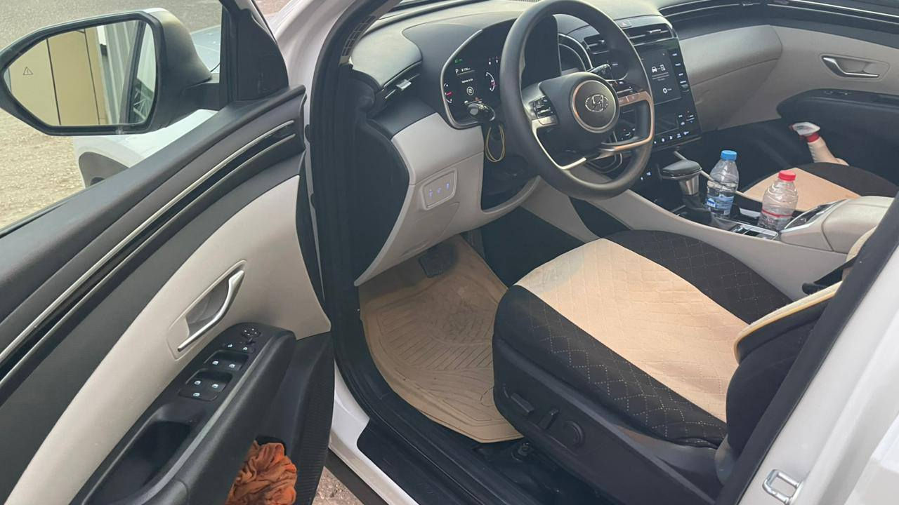 سلام عليكم
توسان للبيع موديل 24
امريكيه رقم بغداد 
رقم الهاتف 
***********
***********
