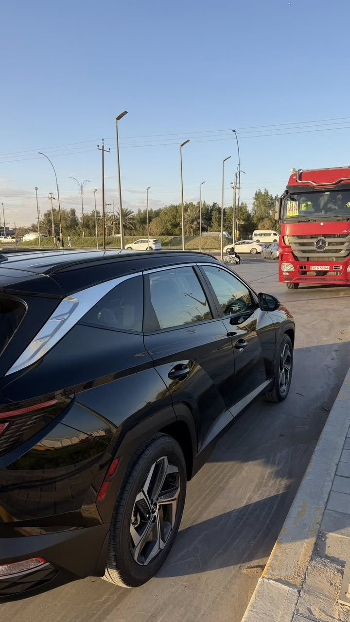 توكسان 24 فول مواصفات فتحه جلد جنطه كهرباء كشنات كهرباء معروفه مواصفات الفول. رقم بغداد باسمي. السياره ماشيه 25 الف كيلو متر مو مايل.  يعني تراي زيرو. مكاني بغداد الغزاليه.  معروضه 190 وبيها مجال.  فقط بنيد صبغ بدون دواخل بدون شاصي بدون لغد شرط ***********
