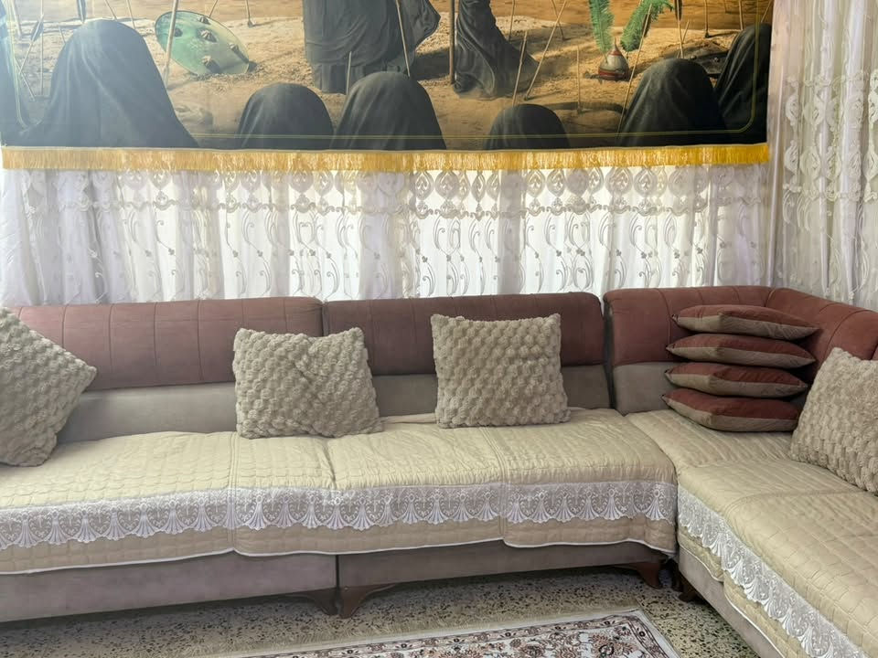 السعر٤٥٠ بي مجال بسيط
بغداد 
للاتصال ***********
