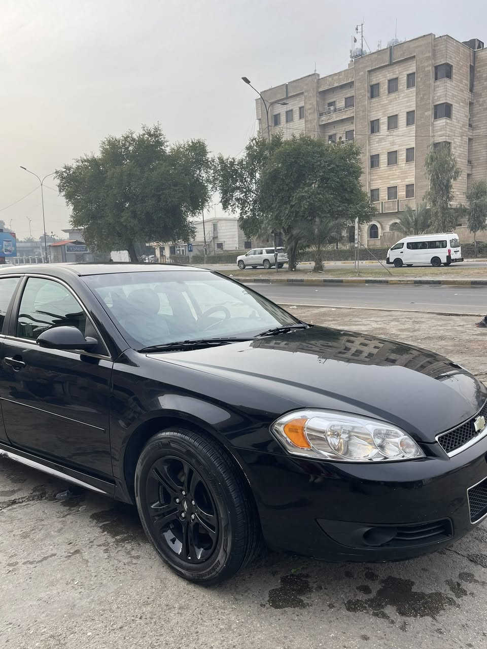 السلام عليكم للبيع شوفرليت امباله ٢٠١٣ وارد امريكي 
بدون حادث او غرق السياره داخله كلين والصور موجوده فقط صبغ ربع الجاملغ الخلفي اليمين اثر طخة دراجه السياره جاهزه وجديده بلادي وكلشي شغال المحرك 3.600 ما مفتوح وجديده 
 رقم بغداد باسمي مكان السياره بغداد  
***********   سعرها ١٢٥$ وبيه مجال
