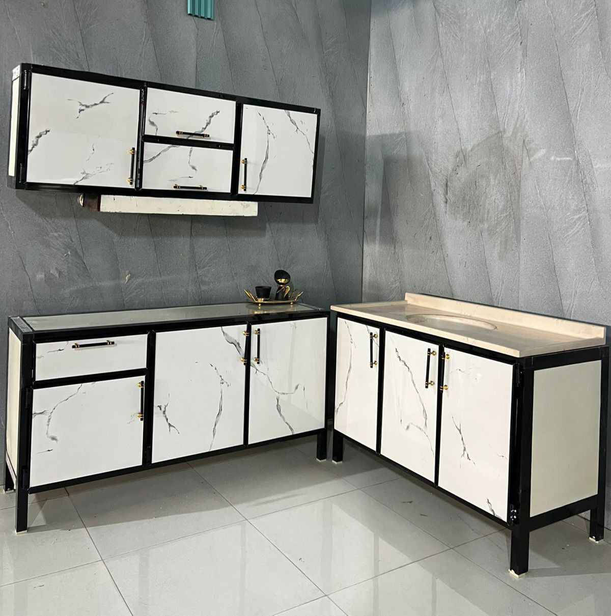 كاونتر ارضي وملحق متر ونص 
سنك  متر وعشرين 
السنك مرمر صناعي بغداد, العراق


**إذا كنت صاحب هذا الإعلان وتريد حذفه لأي سبب، رجاءا أرسل رسالة إلى الدعم الفني**