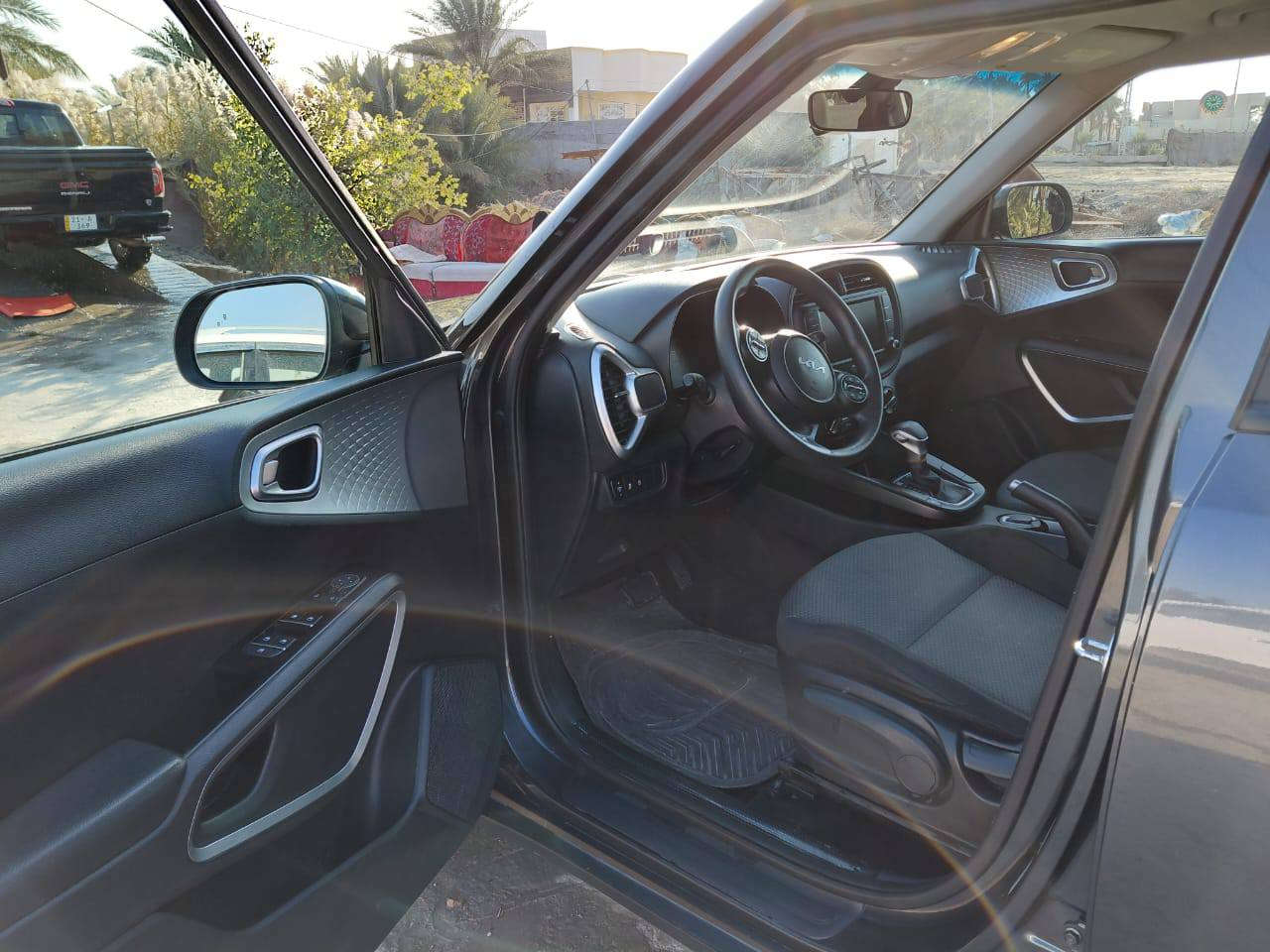 السلام عليكم 
لبيع كيا صول موديل 23
بدون رقم تترقم جميع المحافظات 
بدون دواخل بدون تبديل بيه بارد بل جاملغ وبنيد 
مكاني بابل 
السعر ب145وبيه مجال
‏‪0773 503 7945‬‏
