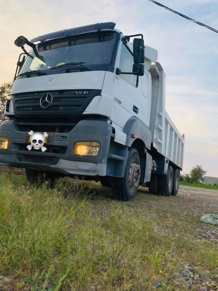 قلاب اكسور 
٢٠٠٦
حجم١٨٣٥
كير محرك شرط 
سنگل سحال
رقم صلاح الدين 
وكاله فقط
***********
