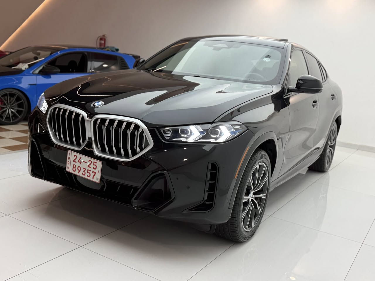 2025 BMW X6 M-PACKAGE💣 سعرررررر مناسبببب🔥
كلين تايتل✅
لون اسود🖤
ماشية 39.000mil🌪️
داتا شو + ٥ كامرات📸
سستم صوت HARMAN/KARDON 🔊 
كفالة عامة من كلشي تترقم شمالي 
السعر: 66.800$💰💵🔥🔥 
📍مكان لسيارة اربيل 
***********☎️
