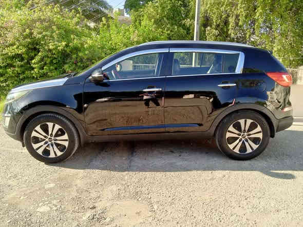 السلام عليكم 
للبيع اسبورتج موديل ٢٠١٣ خليجي 
مكينه ٢٠٠٠دوش 
سياره جاهزه كير مكينه صدر تخم تاير 
دواخل نضيفه مواصفات مري شفط جلد حساسات كامره خلفيه كشن كهرباء سياره بدون صبغ رقم اربيل شرط التحويل رايدهه ١٢٥وبيه مجال بصيط مكاني الاعظميه ***********
