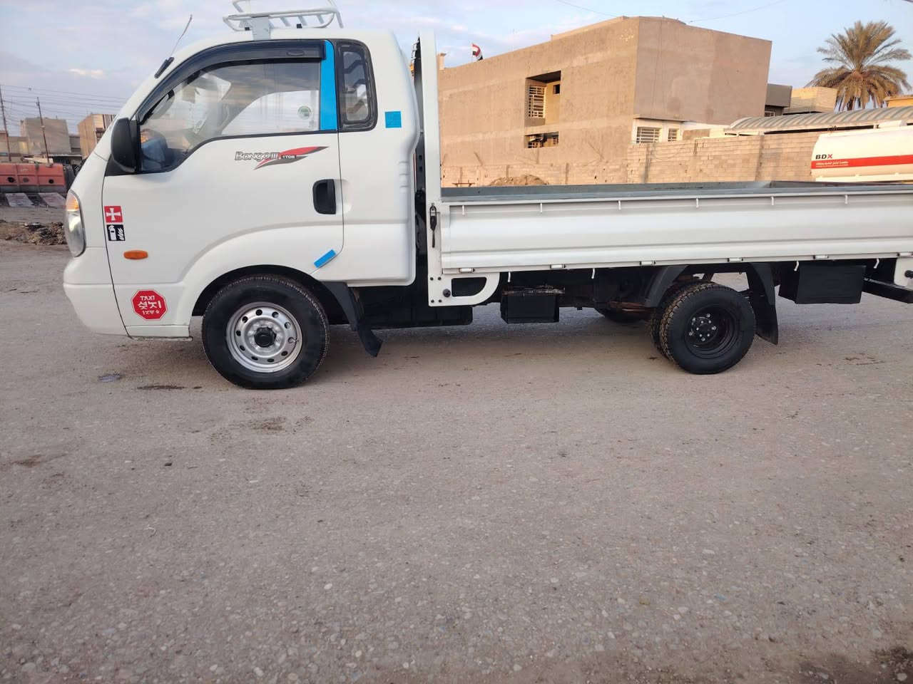 سلام عليكم سياره البيع موديل 10  مسكر بم ونوزل سبلاين مضبوغه عام الجماليه  مكينه وكير وكسن وشاصي راقم شاصي تحويل ثاني يوم كهربيات كله شغاله دوشمه جديده مشروع وطني راقم بابل دوالي يعني 18 تخم  تاير كوري سعر 98 وبيه مجالل
***********
***********
