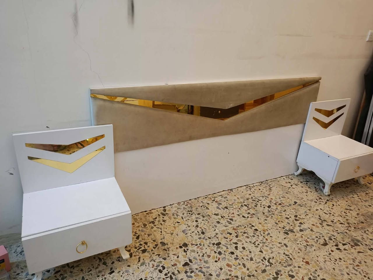 غرفه ترڪي🇹🇷  مستخدم  
قطع/5
نضافه 90/💯
نضام اسلايت 😍
السعر /450✨‼️
مع شد ونقل 🚚 داخل بغداد مجانآ
  المحافظات بكروه


**إذا كنت صاحب هذا الإعلان وتريد حذفه لأي سبب، رجاءا أرسل رسالة إلى الدعم الفني**