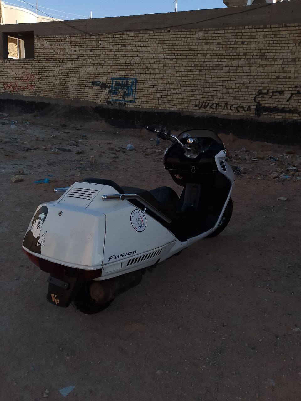 سلام عليكم
فيوجن للبيع دراجه نكره ابد ما ملعوب بيها 
تأيرات جدد 
كفر كامل نضافته حلوى 
كهربائيه كله شغاله لايت بك لايت اشاير كيلو متر كيج حماوه كيج بانزين شغال
حساس جك 
حساس بريك 
حساس اشاير
بطل 
مكاني نجف 
لخاص مفتوح***********
