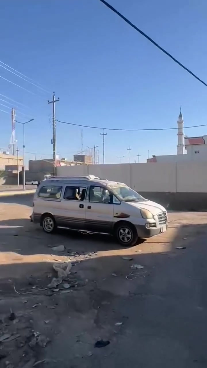 ، دار للايجار في الرمادي شارع 40  موقع كلش مرتب  قرب جامع الواثق يبعد عن شارع 40 تقريبا 50 متر يتكون من غرفتين. واستقبال ومطبخ وصاله وصحيات داخل وخارج 
#سعر الايجار500 الف
الاستفسار والاتصال ***********
