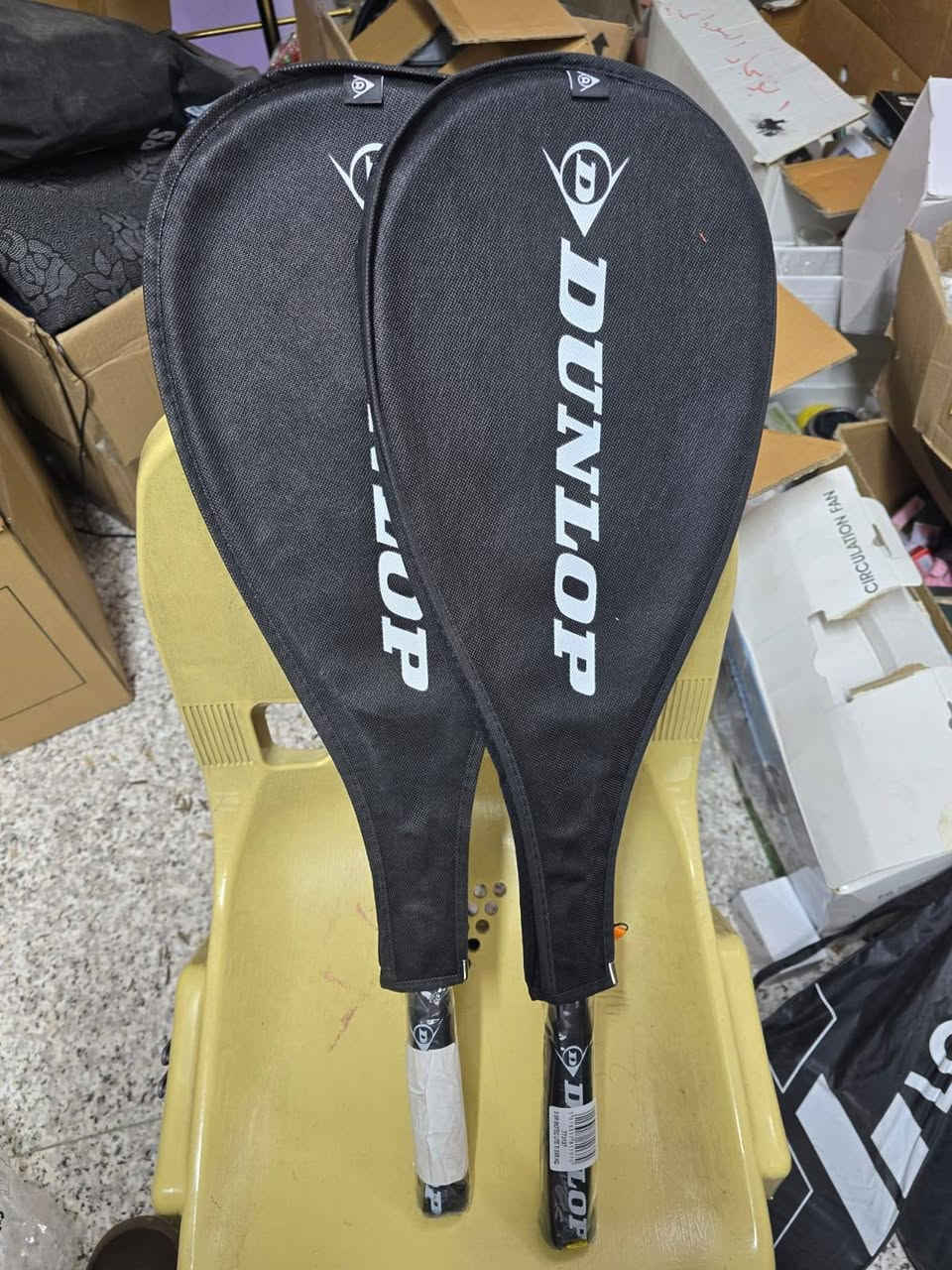 مضارب سكواش من ماركة دنلوب
سعر الزوج 25 الف جديد غير مستخدم
***********
