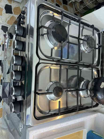 كاونتر من الداخل المنيوم ومن البره hdf نظيف مابي اي شي ب مليون و500 وبي مجال 
مكنسه كهربائيه ب50وبيها مجال

ميز طعام اربع كراسي مرمر ب200 وبي مجال

ميز وسطي يفتر ب75 وبي مجال

ميز مع طبلات ب 150 وبيهن مجال بس الميز الجبير جوه اكو فطر

طباخ مصري نظيف كلشي مبي ب140 وبي مجال

***********العنوان بغداد الاسكان شارع23
