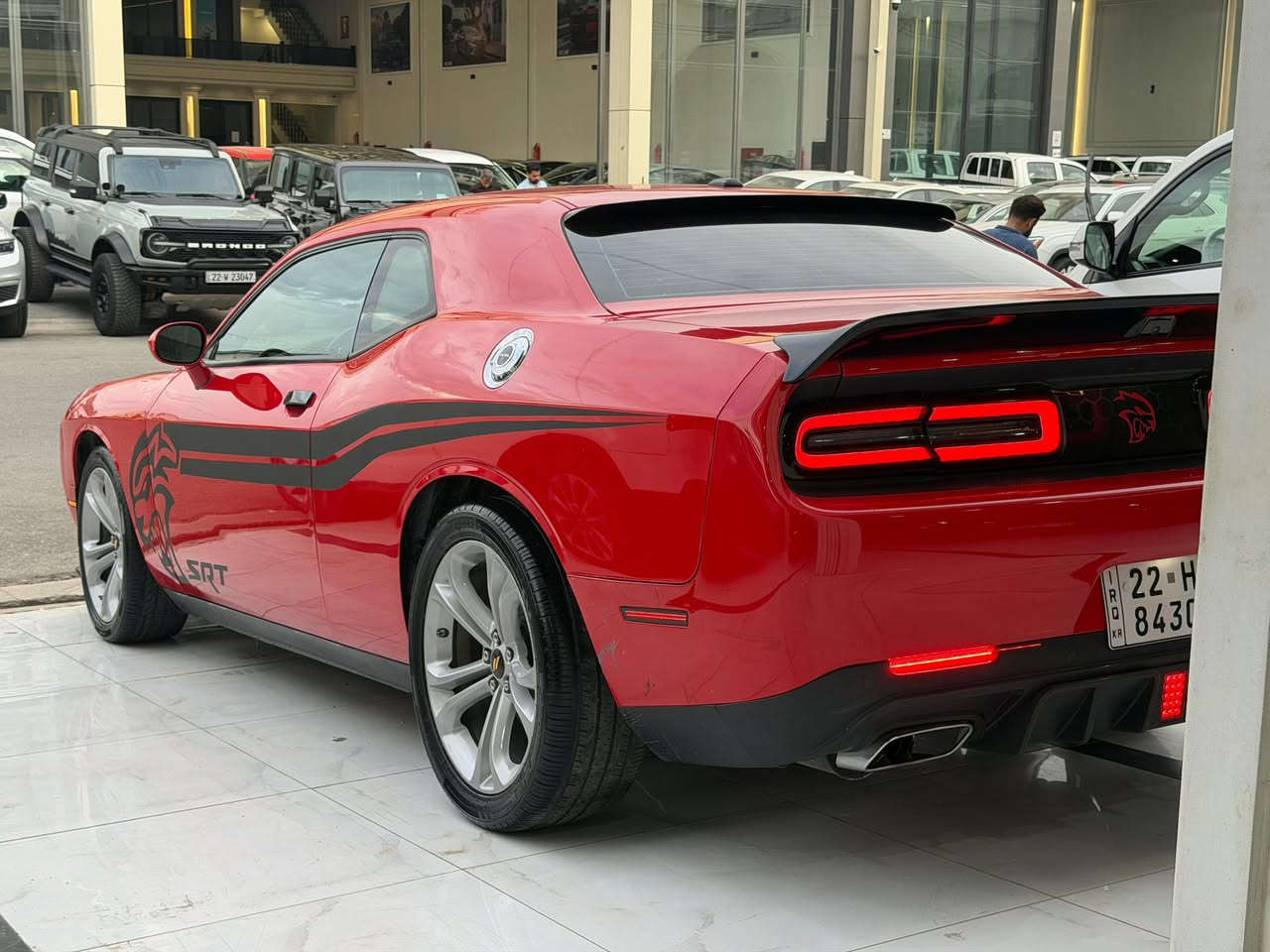 السلام عليكم جالنجر موديل ٢٠٢٢ للبيع محرك ٥.٧ 
يحني ارتي ☠️🇺🇸 سعرها فقط (١٨٥)💸بيها مجال 
سيارة جاهزة بدون واقص بيها ٣ قطع صبغ بدوا دواخل بدون ايرباك ماشي ٦٧ الف ميل كير محرك شرط برغي مامفتوع سنوية جديدة مواصفات سيارة 🇺🇸☠️
شاشة كبير،شفتات ستيرن،كشنات الكنتارة،كاميرا،تشغيل عن بعد،شكنات هيتر،صقف رولزرايز،دواخل ليد،دواخلها كل كاربون حقيقي،برغي ماملعوب تعويل ثاني يوم 😈
مكان اربيل *********** واتس اب بيها
