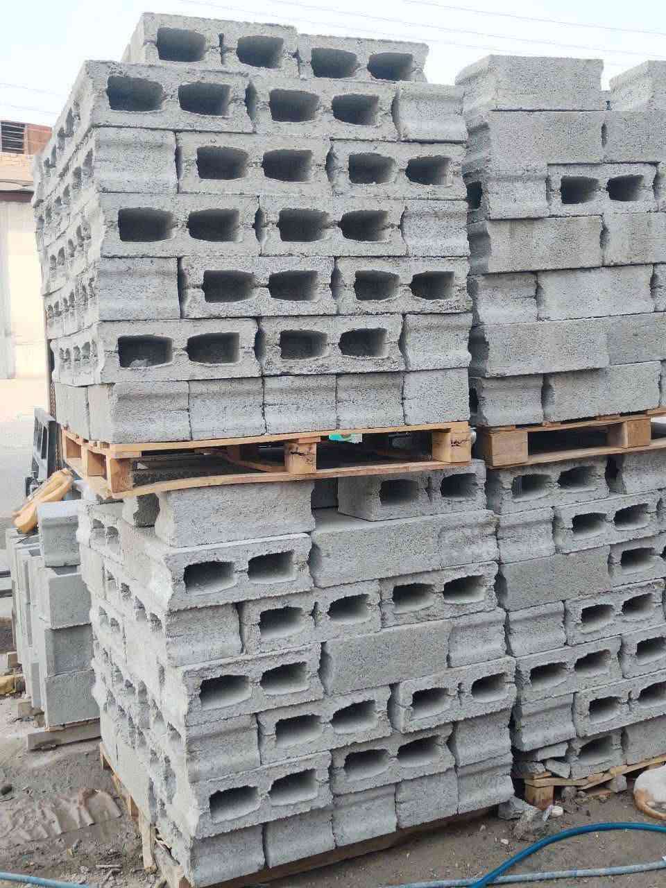 ثرمستون الحوشان           315
ثرمستون بلد سلام             315
ثرمستون الوطنيه             340
طابوك الضحه                 175
طابوك لاحمر                310
طابوك الراشد               195
طابوك لامير                 205
البلوك صناعيه.             700
البلوك  جويبده            600
ثرمستون الحوشان       320
‐-------------------
السمنت بأنواعه معأ المواد الاصق 
المبروكه مقاوم            107 واصل
المبروكه عادي              103واصل
الفالكون مقاوم           107واصل 
الفالكون عادي              103واصل
--------------------
الماده مالج ثرمستون   جيس 7     ضمان  25 سنه 
ماده كويتيه ثرمستون الجيس  15
--------------------
العنوان ساحت سعد  قرب مستشفى الجمهوري 
-------------------- 
الهاتف ***********واتساب 

 
                              لدينا كرين تصعيد كافه المواد 
                              البناء البصرة, العراق
