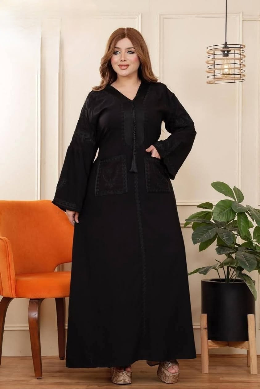 صاية اسود فاحم درجة اولى مع حزام 🎀
قياسات عادية وأحجام خاصة 👍 
تتوفر خدمة التوصيل لكل المحافظات 🚗


**إذا كنت صاحب هذا الإعلان وتريد حذفه لأي سبب، رجاءا أرسل رسالة إلى الدعم الفني**