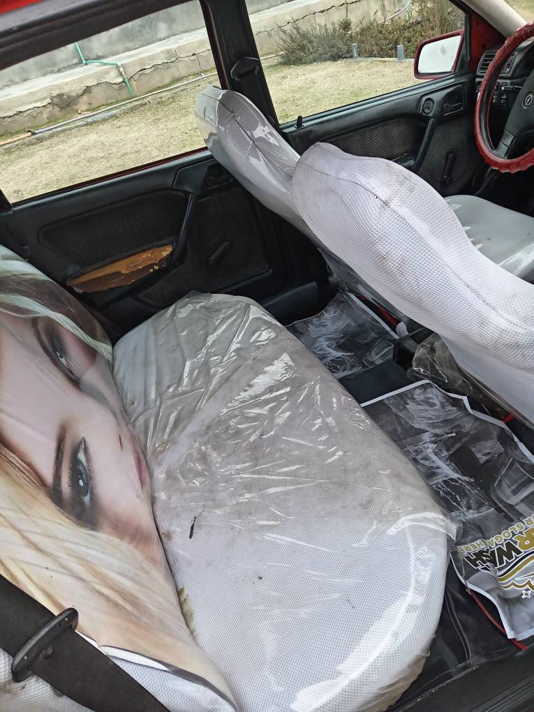 فكترا جنطة حجم 20 موديل 1990 رقم دولي كابون بانزين گير محرك شرط صبغ حزام بدون ضرر تدفئة تبريد التبريد جاهز فقط غاز صدر بحالة جيدة طخم تواير جديد (شرط التحويل)
نظام APs قفل مركزي 
السعر 32$ وبيها مجال

(***********)
