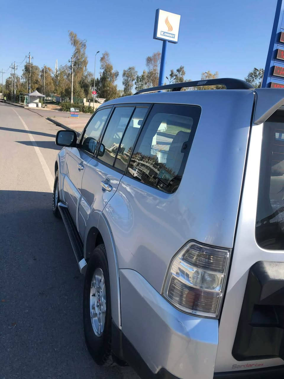 باجيرو 2008 ,سعر 125 ورقة، بدون صبغ كلشي بشرط،واتساب/ *********** ،كير و محرك بشرط , سيارة باسمي سنوي جديد لحد 2031 وفحص و هزة جديد ,مواصفات 
7 راكب ،محرك 6 سلندر ، 3 مقعد ، تبريد مركزي ،شاشة ايباد و كاميرة، مراية شفط كهربائي ،دبل اكسل 4x4 ,مكان اربيل
بدون مراوسة أربيل, العراق
