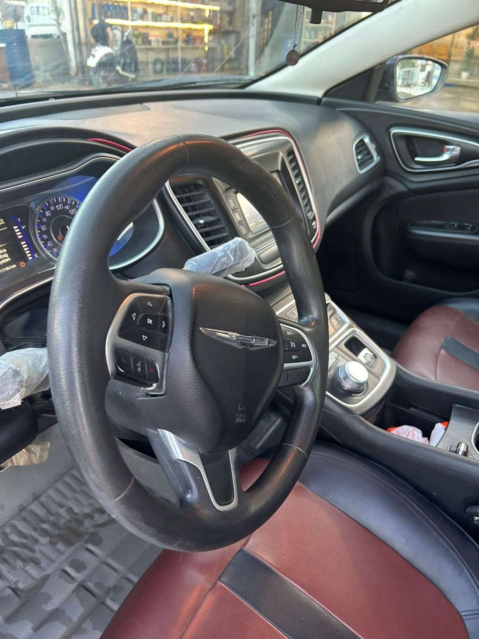 كرايسلر2015‏c200 للبيع رقم ذي قار حره  بسمي بيها تبديل جاملغ امامي ايسر  وجاملغ خلفي  صبغ  ماشيه70 مكاني ناصريه مركز السعر95بيها مجال قليل للاستفسار الاتصال***********8
