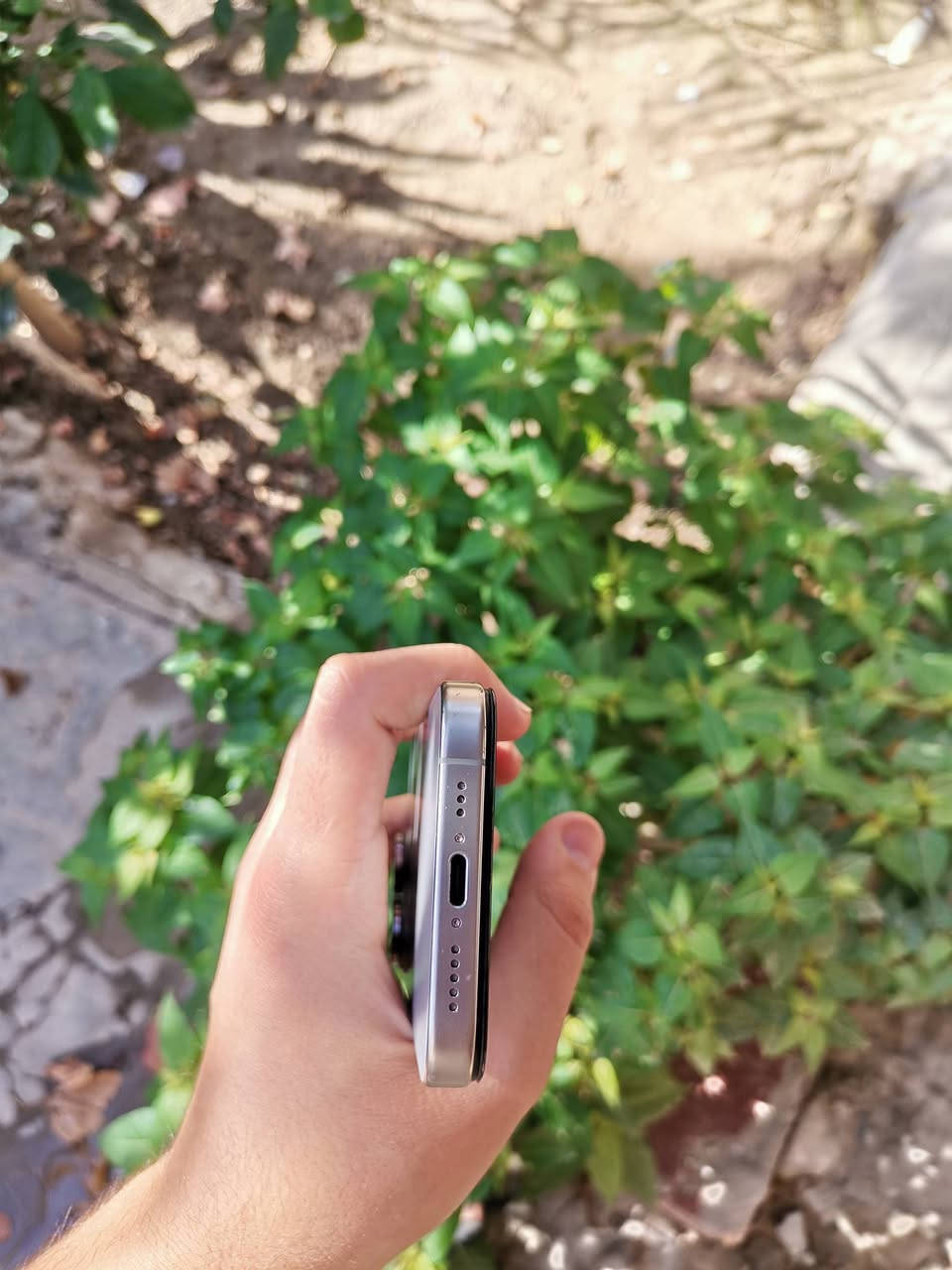 ❌❌❌❌نطيحة❌❌❌❌
آيفون (15 برو) 
بطارية 80% ما يصرف شحن
لون تتانيوم
دبل خط
شرق اوسط 
ذاكرتة 256
❌مستبدل فقط شاشه نوعية زينة وضهر فقط
باااقي كله شغال 100%

☎️/ ***********
