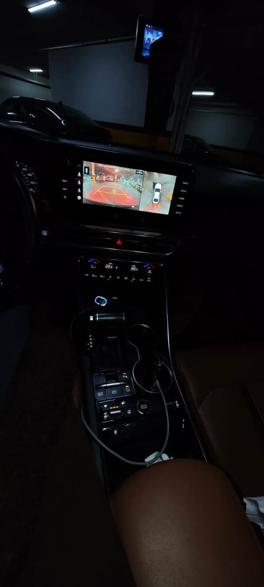 كي فايف Gt
2500تيربو صاروخ 
2024 فول اعلى فئة 5 كاميره داخل جوزي كشن حار بارد الخ…
ماشيه 40 الف
بيها جاملغ خلفي وباب مبدل بلاديً بجم كبس
 بدون نواقص 
217 وبيها مجال قليل
مكانها اربيل 
*********** أربيل, العراق
