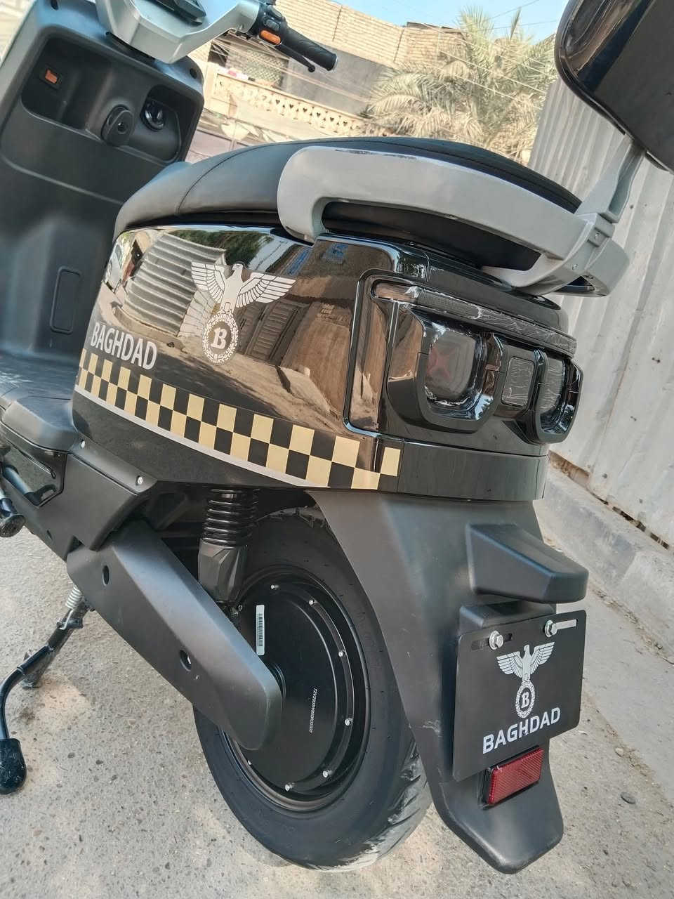 سلام عليكم (دراجة شحن للبيع جديدة نضام R استان جانبي مكان شحن تليفون 4 سرع موديل 2025 سعر 750 بيه مجال مكان شعب شارع الاسواق المركزية هـ***********)
