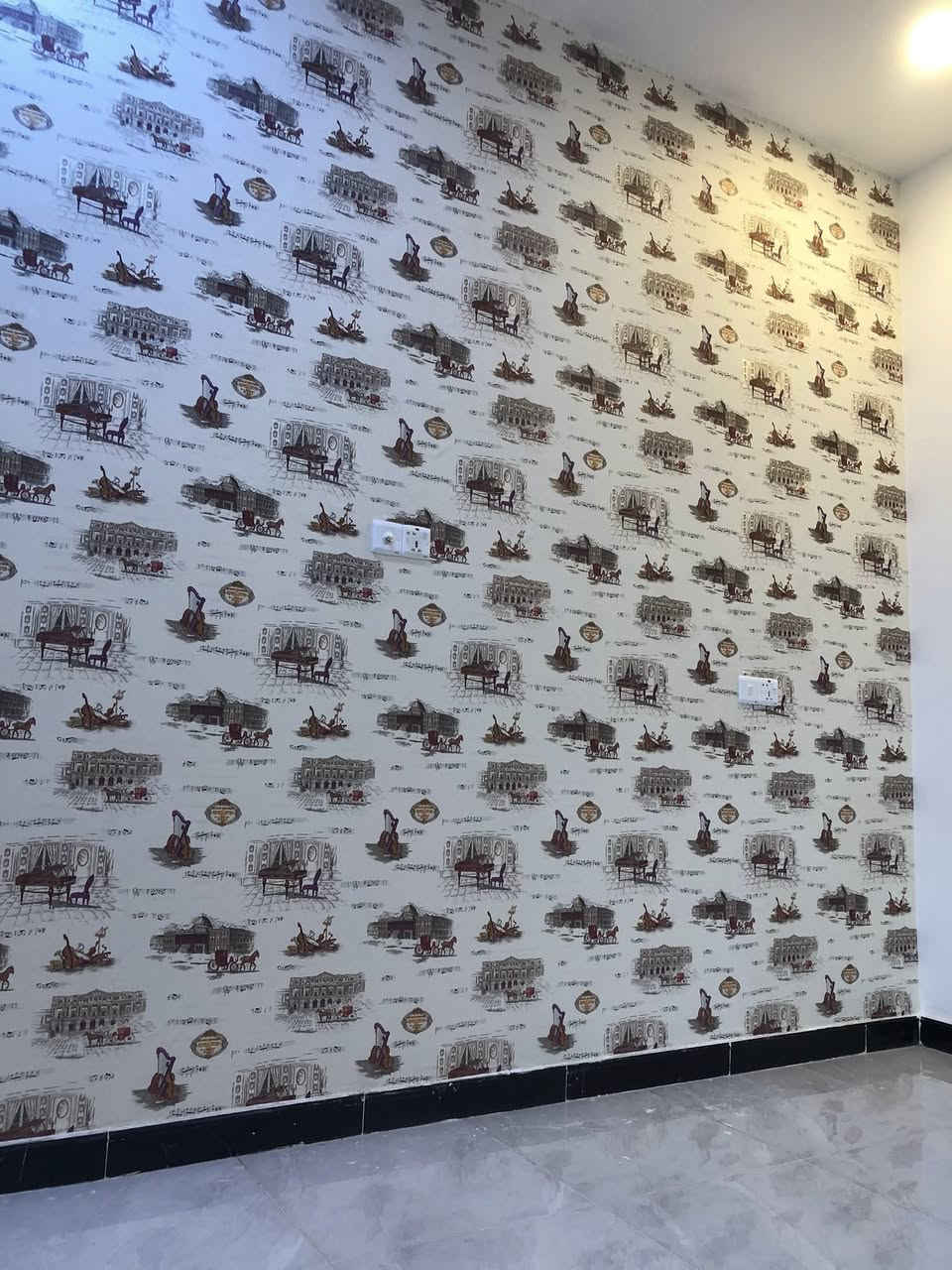 فني منفذ ديكور منزلي و ورق جدران ،، يود ألعمل مع مكاتب أو شركات تختص بالديكورات ألمنزلية ،، شرط الأختبار 
 ☎️ *********** 
مكلف بالنشر ،، والاتصال على رقم ألمنفذ واتساب
