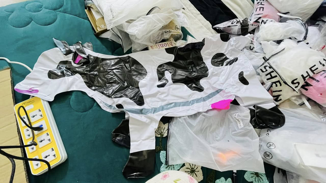 منزلي مليانة ملي بـ ١٣٥  
جراجف جرابي وبردات وكهربائي ڤاكيوم واكسسوارات ومنزلي ونظارات وكفرات وشغلات منوعة واظافر ومشدات ظهر


**إذا كنت صاحب هذا الإعلان وتريد حذفه لأي سبب، رجاءا أرسل رسالة إلى الدعم الفني**