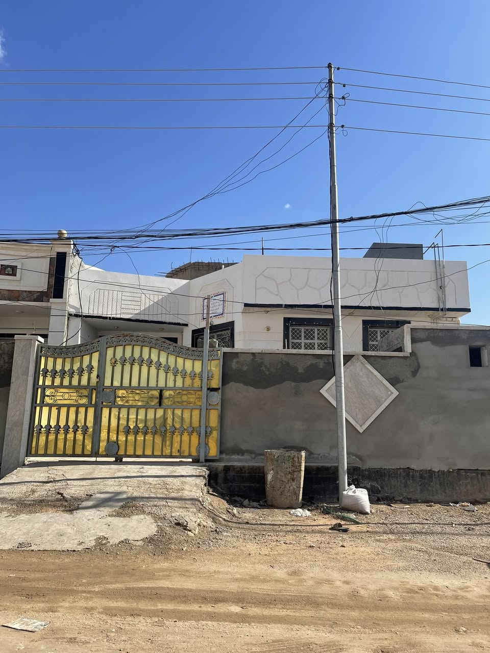 بيت للبيع ب20الف سبعه كيلو خلف الشقق
طابو صرف طابق واحد بناء حجر 2022 غرفتين وصاله وستقبال ومطبخ وصحيات خارج وداخل وترك وكراج سياره شارع10

السعر 70مليون 

مكتب كريم العبيدي 

***********
